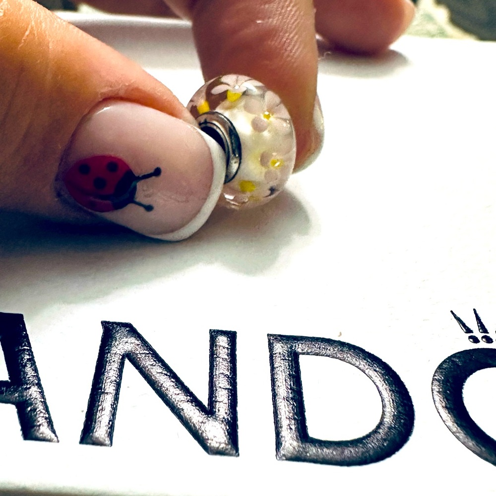 Pandora murano charm